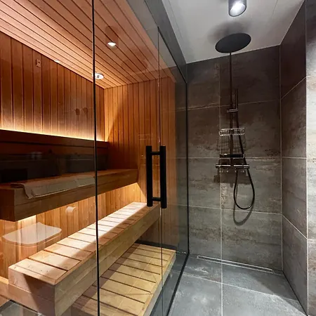 Waterfront Luxury With Sauna Terrace And Parking شقة تالين