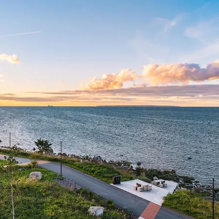 Korter Waterfront Luxury With Sauna Terrace And Parking