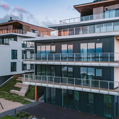 Waterfront Luxury With Sauna Terrace And Parking شقة *
