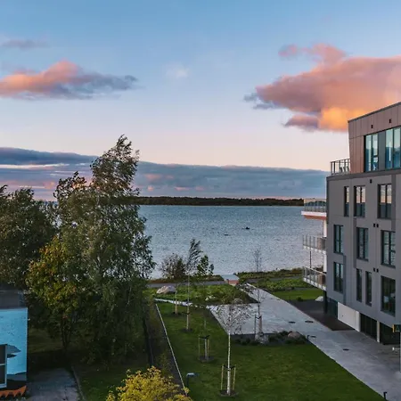 Korter Waterfront Luxury With Sauna Terrace And Parking